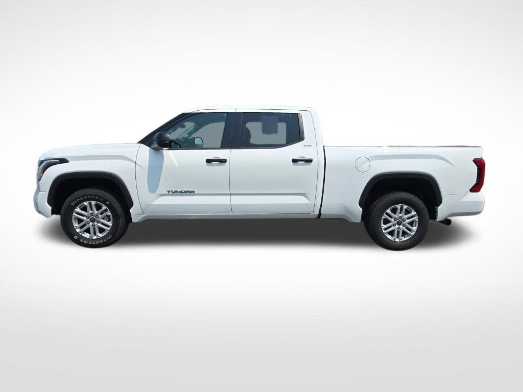 2022 Toyota Tundra 4WD SR5