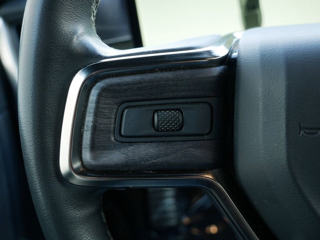 2023 RIVIAN R1T Adventure