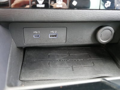 2023 Mitsubishi Outlander SE