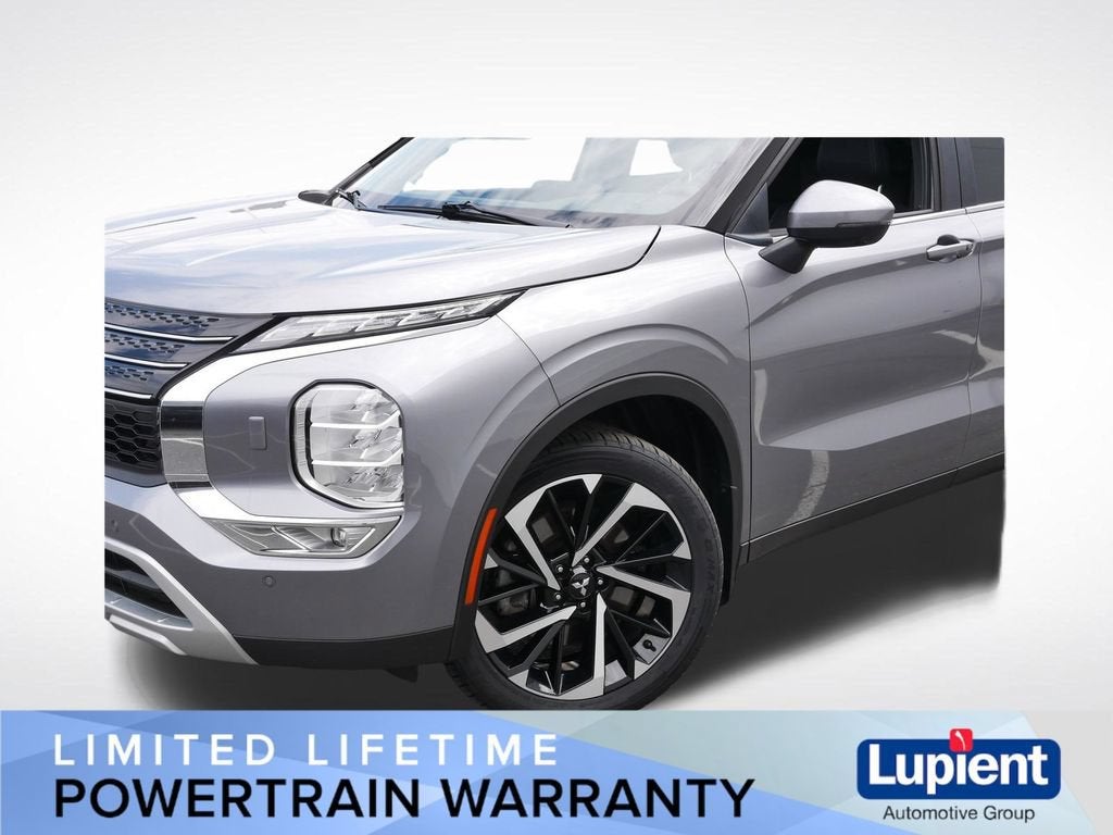 2023 Mitsubishi Outlander SE