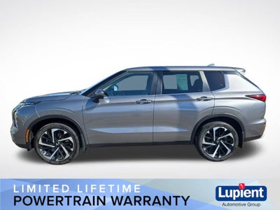 2023 Mitsubishi Outlander SE