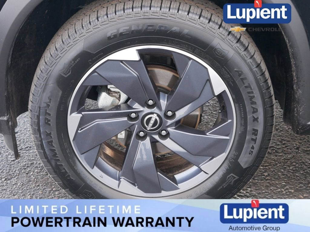 2025 Nissan Rogue SV