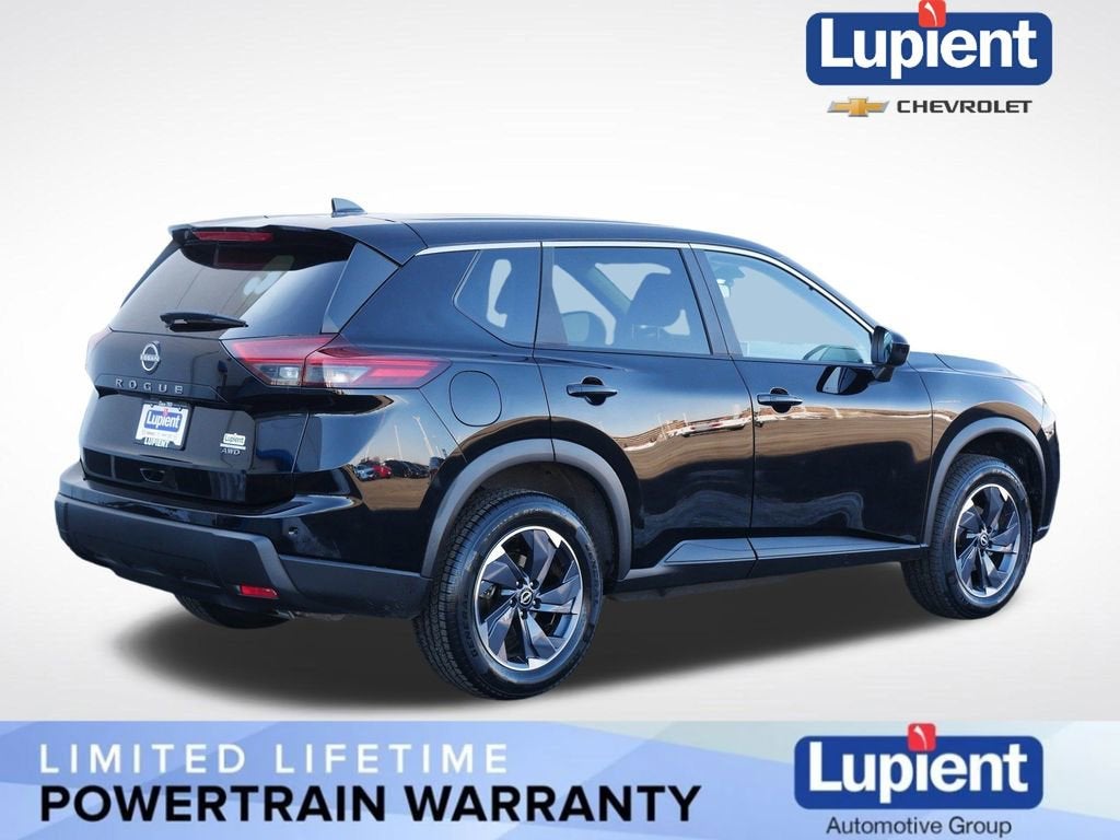 2025 Nissan Rogue SV