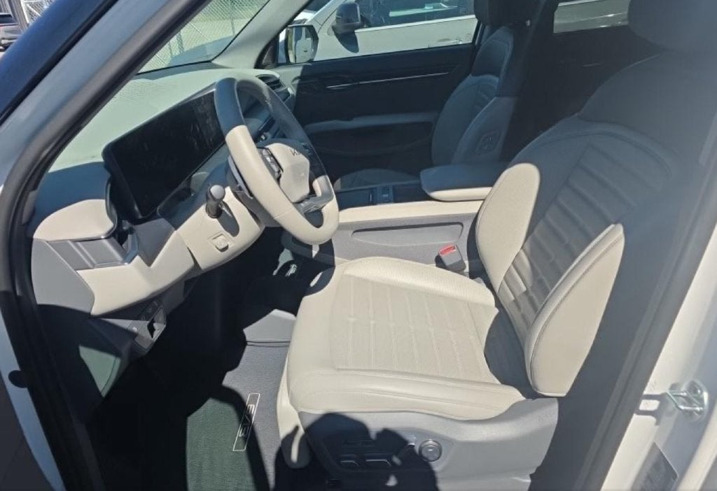 2024 Kia EV9 Land