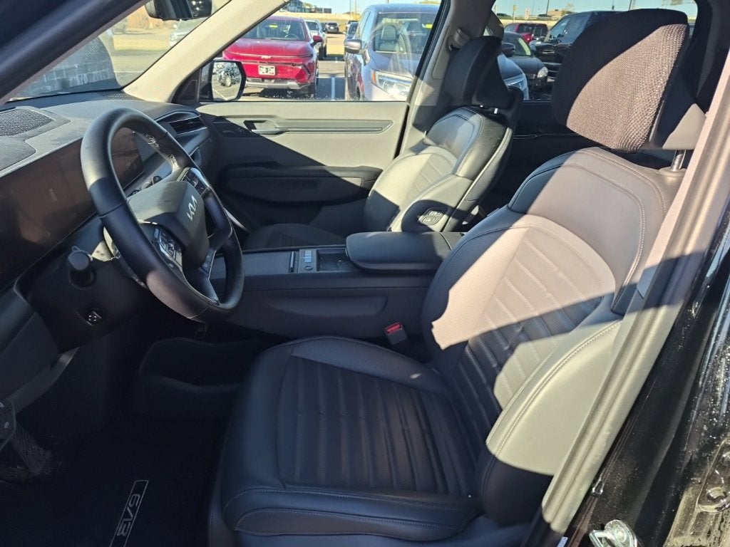 2024 Kia EV9 Land