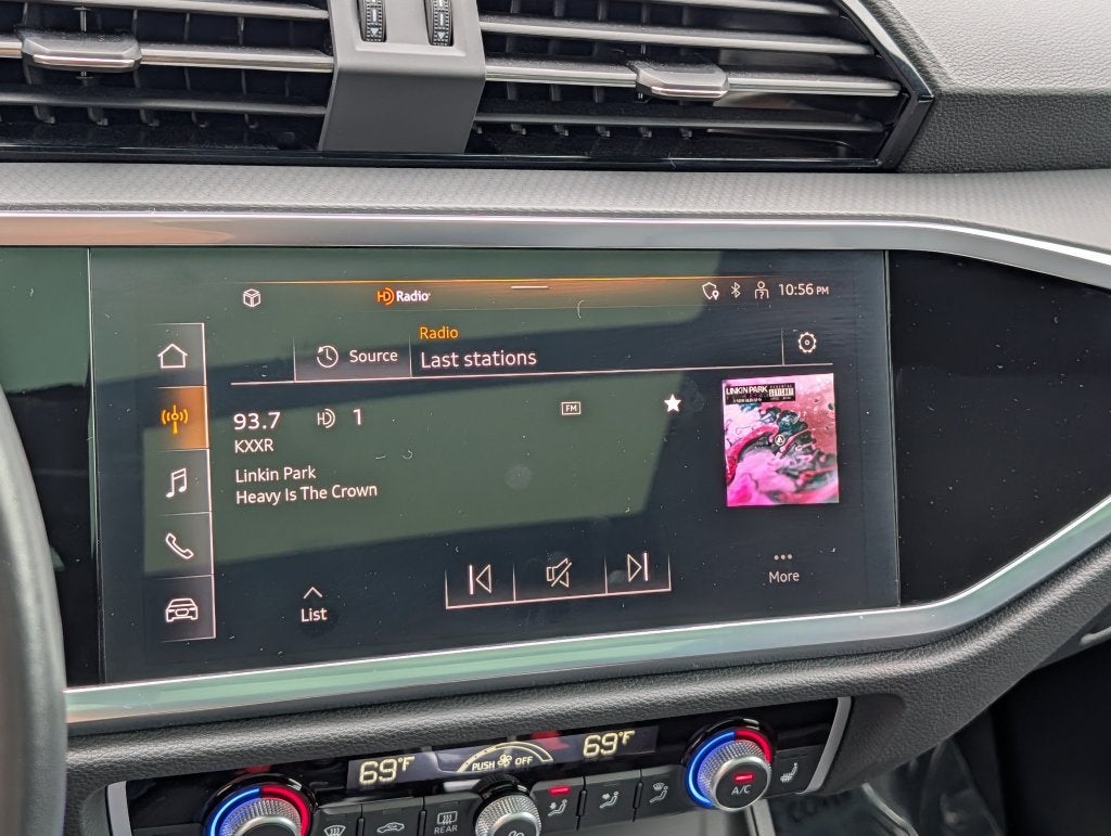 2023 Audi Q3 S line Premium