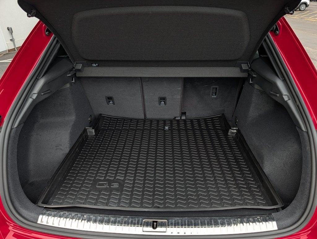 2023 Audi Q3 S line Premium