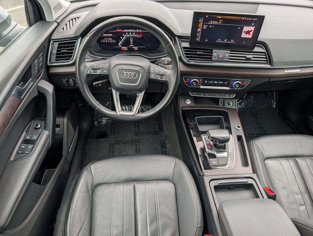 2022 Audi Q5 S line Premium Plus