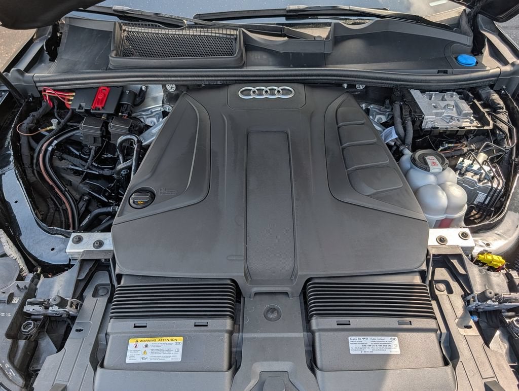 2023 Audi Q7 Premium Plus