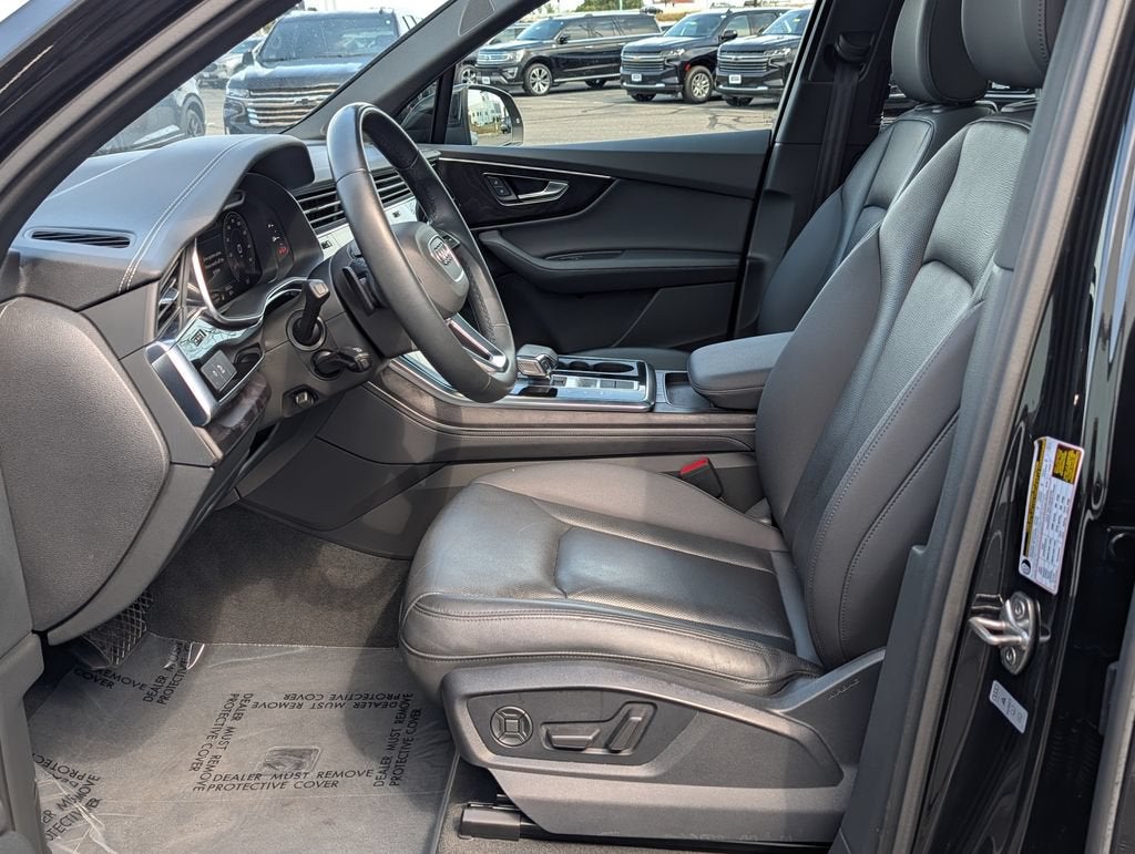 2023 Audi Q7 Premium Plus