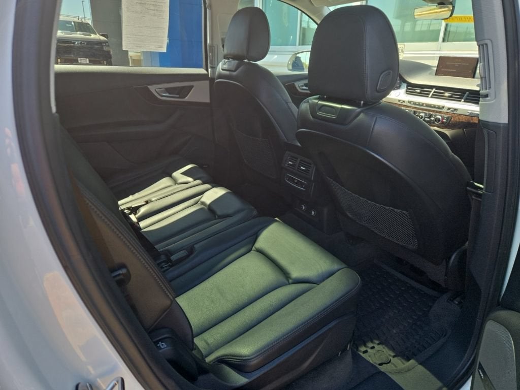 2019 Audi Q7 Premium Plus