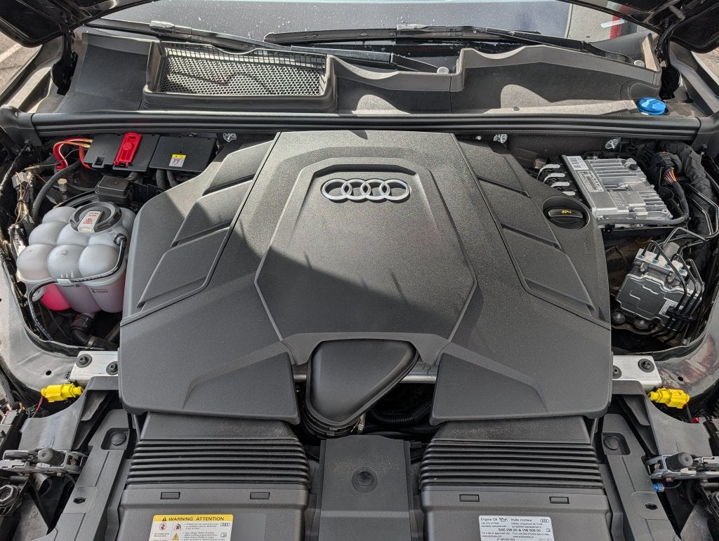 2023 Audi Q7 Premium Plus
