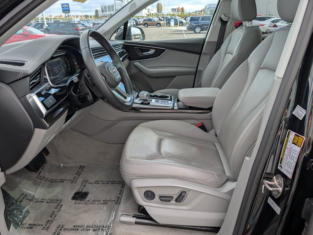 2023 Audi Q7 Premium Plus