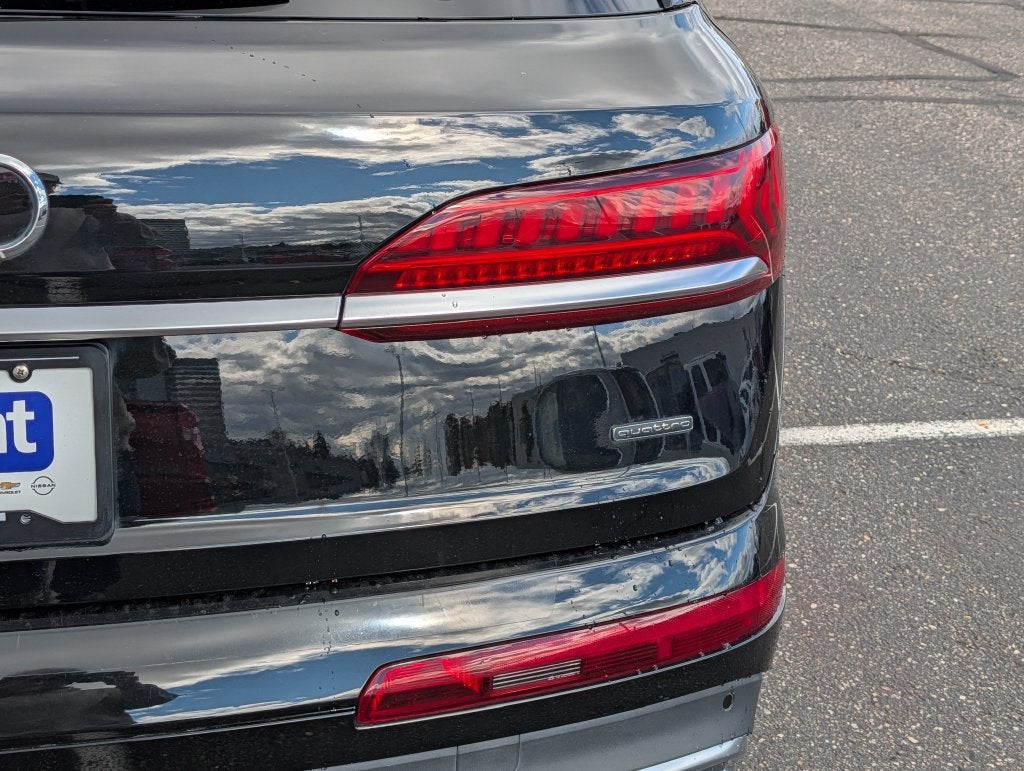 2023 Audi Q7 Premium Plus