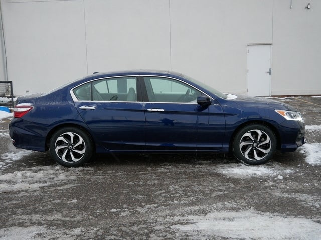 Used 2017 Honda Accord EX with VIN 1HGCR2F73HA148332 for sale in Bloomington, Minnesota